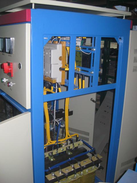 供應(yīng)廠家直銷(xiāo)*三相大功率穩(wěn)壓器