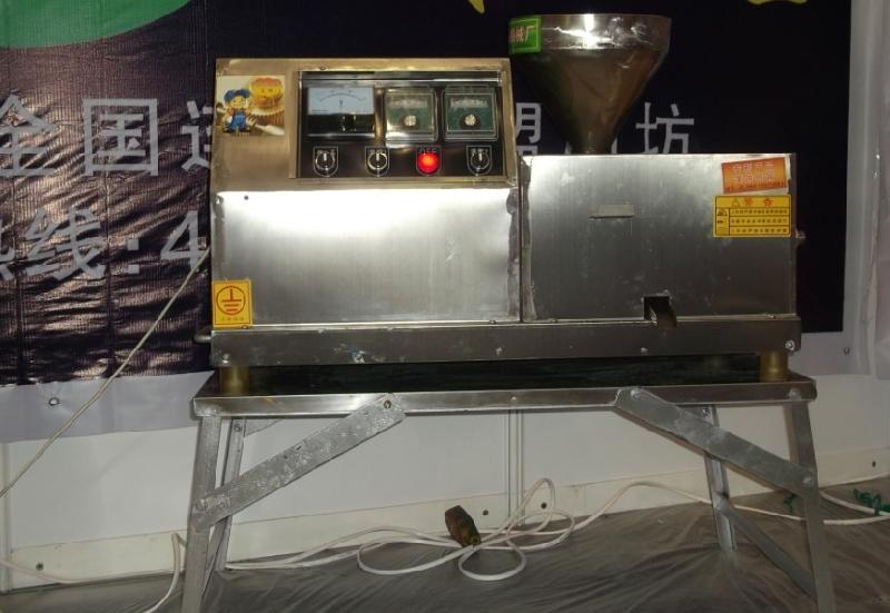小型家用榨油機圖片
