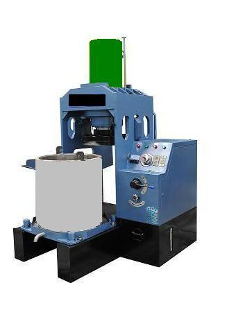 供應(yīng)茶籽榨油機(jī)液壓榨油機(jī)福建榨油機(jī)，全自動多功能液壓榨油機(jī)