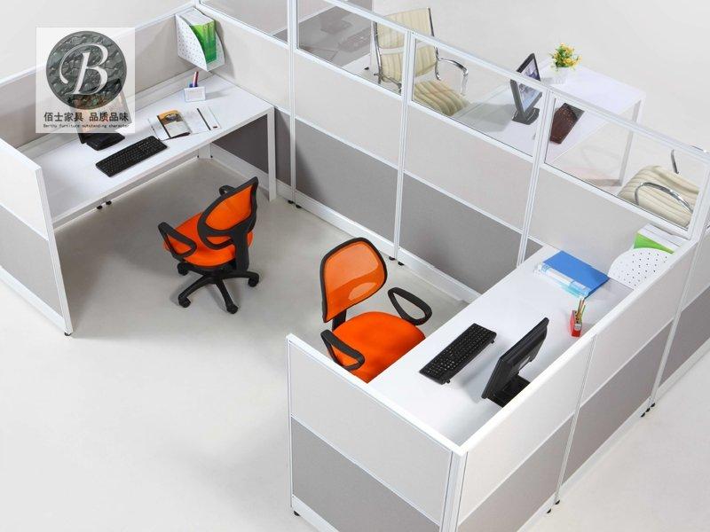 在哪有賣屏風(fēng)辦公桌圖片/在哪有賣屏風(fēng)辦公桌樣板圖 (4)