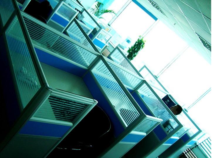 供應(yīng)廣州辦公屏風(fēng)卡位PF52，廣州辦公屏風(fēng)佰正*，價(jià)格合理