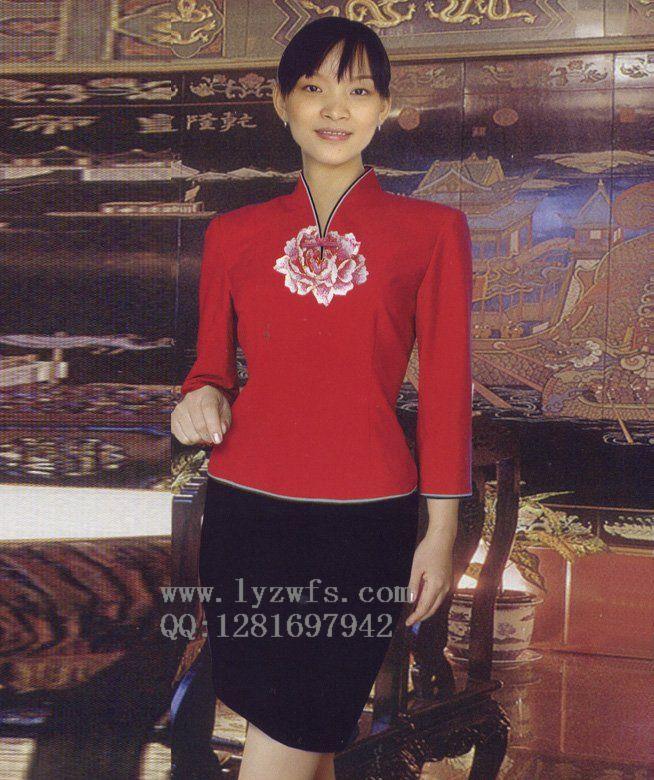 供應(yīng)濱州哪里有訂做酒店工作服廠家