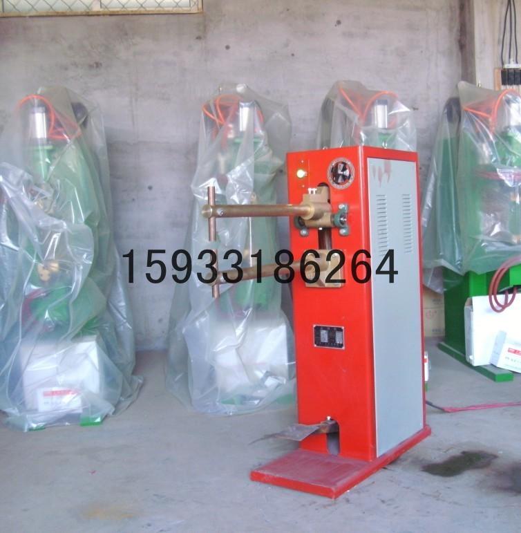 供應(yīng)點(diǎn)焊機(jī)點(diǎn)焊機(jī) 河北dn-30型雞籠點(diǎn)焊機(jī)生產(chǎn)供應(yīng)商點(diǎn)焊機(jī)價格