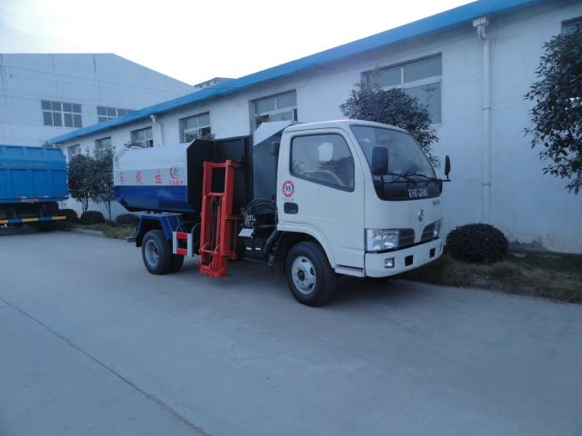 湖北程力生產(chǎn)銷售生活垃圾運(yùn)輸車?yán)嚴(yán)嚺浼暗壤嚺渲?  title=