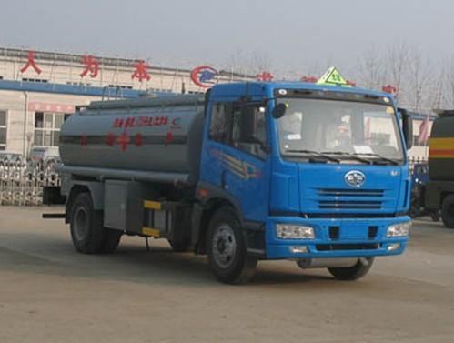 供應運送石油的解放油罐車價格*