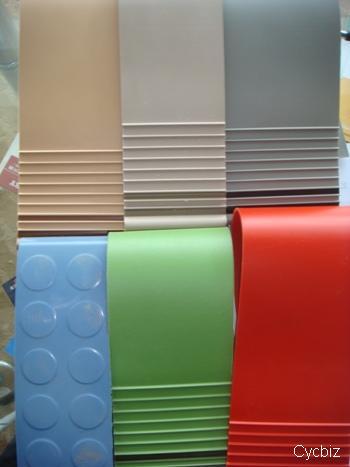 供應(yīng)PVC樓梯踏步/包角 PVC塑膠樓梯踏步