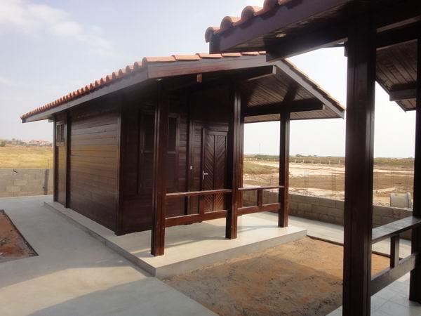 蘇州中瑞嘉珩優(yōu)質防腐木材供應商圖片