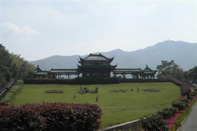 供應(yīng)各種屋面用瓦