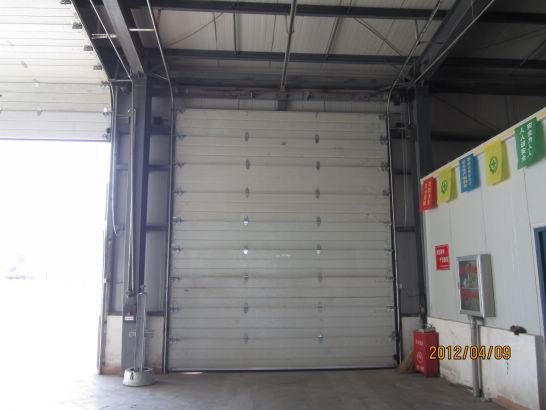 供應(yīng)遙控車庫(kù)門/工業(yè)車庫(kù)門廠家*、價(jià)格*