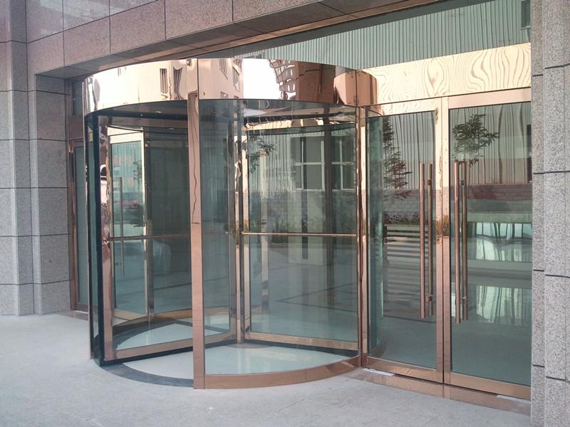 供應(yīng)青海西寧自動旋轉(zhuǎn)門多瑪電機品牌旋轉(zhuǎn)門