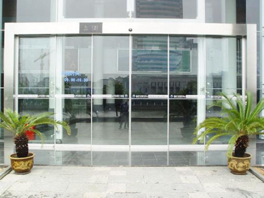 供應(yīng)甘肅自動(dòng)門專業(yè)性門業(yè)公司 *門機(jī)品牌自動(dòng)門免費(fèi)質(zhì)保兩年