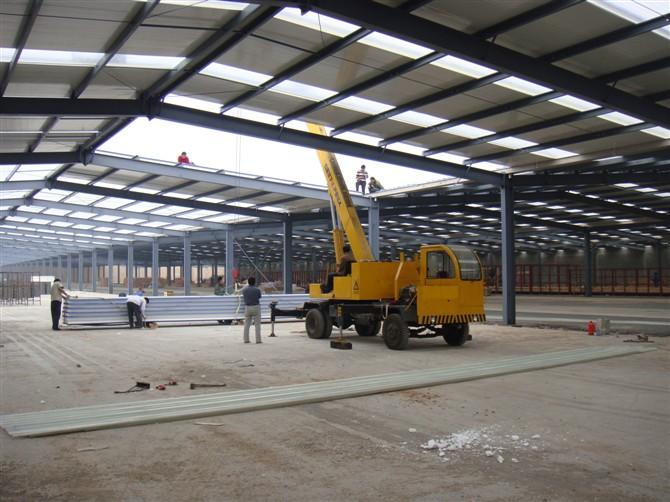 供應(yīng)鋼結(jié)構(gòu)材料加工1100噸