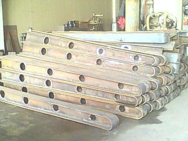 供應鋼結(jié)構(gòu)雨棚加工兗州巨龍