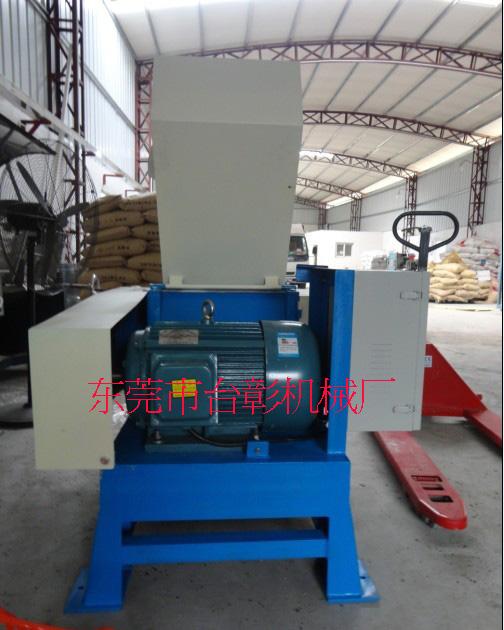 供應(yīng)廠家供應(yīng)小型破碎機(jī)