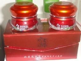 供應(yīng)笑影冬蟲夏草美白養(yǎng)顏套裝二合一98元