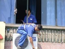 供應(yīng)西安美的空調(diào)維修加氟