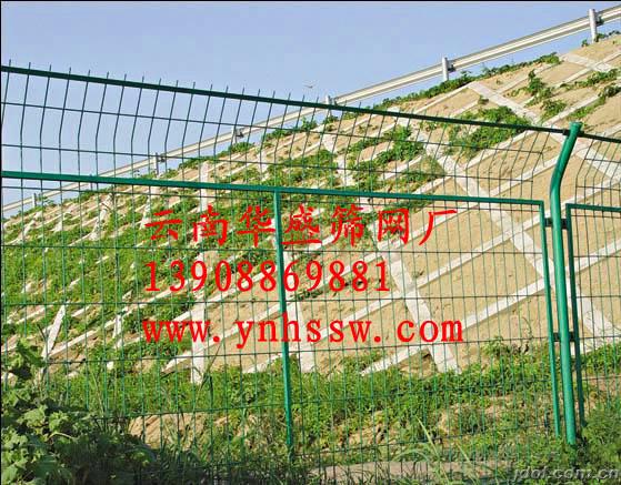 高速公路護(hù)欄網(wǎng)圖片