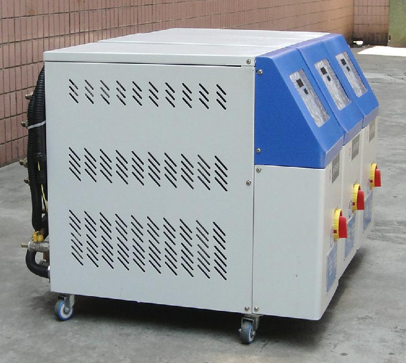 供應(yīng)水式模溫機(jī)