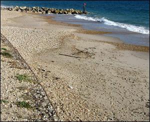 供應(yīng)江西山體泥石流防護(hù)PVC包塑石籠網(wǎng)贛州河塘防護(hù)石籠網(wǎng)