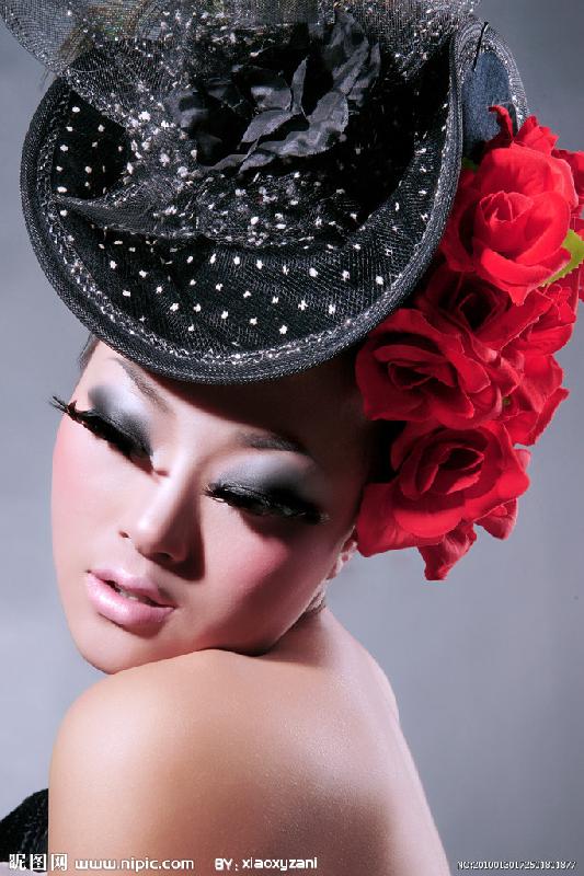 201年相聚沈陽(yáng)：與美容學(xué)校美發(fā)學(xué)校美甲學(xué)校的201年相聚沈 2017年相聚沈陽(yáng)與美容學(xué)校美