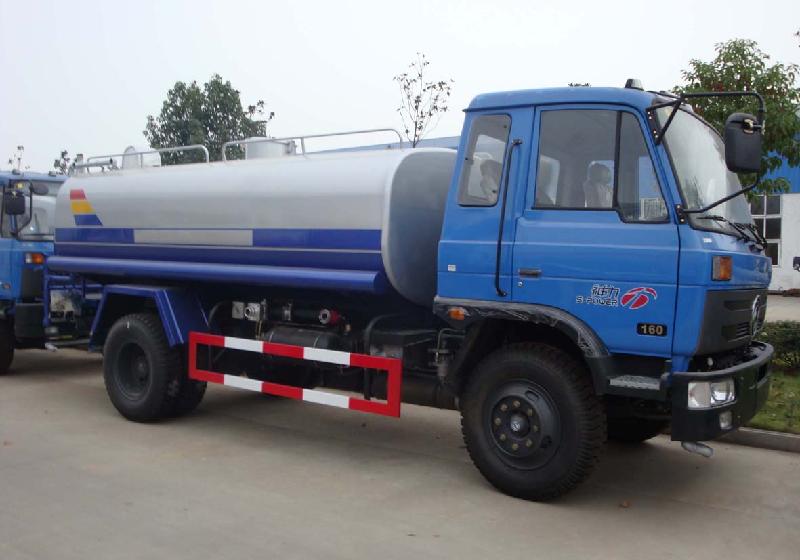 供應(yīng)*的10噸工程灑水車