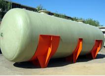 河北玻璃鋼臥式罐供應(yīng)商圖片