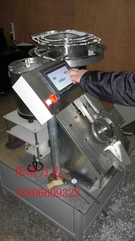 供應(yīng)全自動(dòng)管卡敲釘機(jī)自動(dòng)線卡插釘機(jī)，全自動(dòng)管卡敲釘機(jī)自動(dòng)線卡插釘機(jī)批發(fā)廠家，全自動(dòng)管卡敲釘機(jī)自動(dòng)線卡插釘機(jī)供應(yīng)商