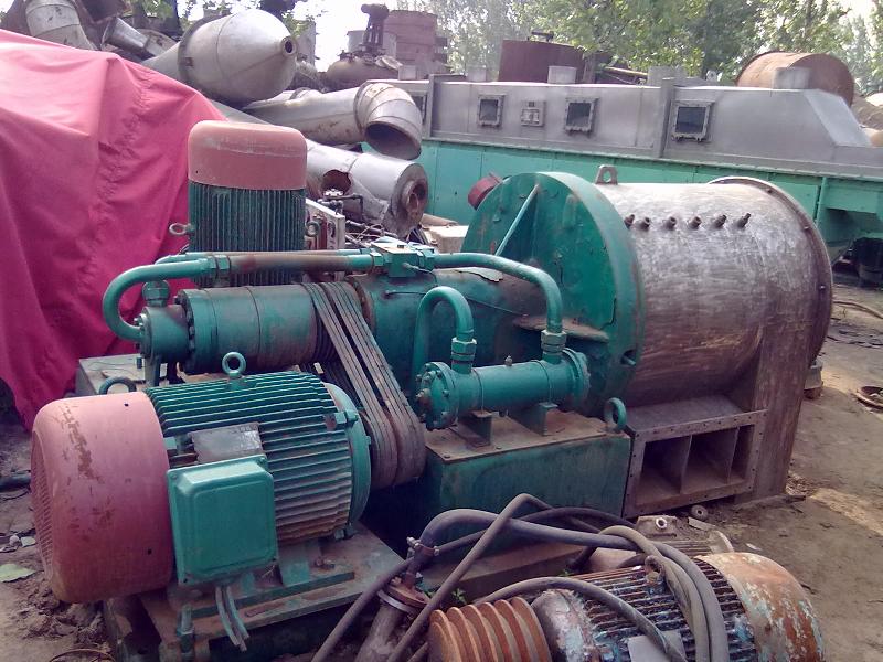 供應(yīng)雙級活塞推料離心機二手化工設(shè)備