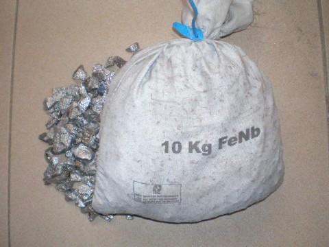 我公司求購鈮沙鋼鐵廠用爐料硼鐵汞圖片