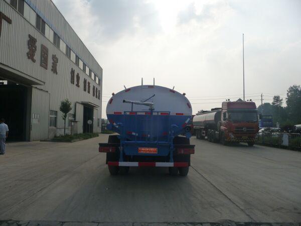 供應灑水車3-4噸