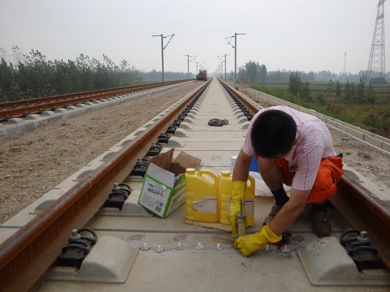 供應現(xiàn)澆板裂縫專業(yè)處理