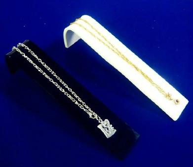 供應(yīng)項(xiàng)鏈小展示架、亞克力項(xiàng)鏈展示架、有機(jī)玻璃飾品展示架、亞克力珠寶架