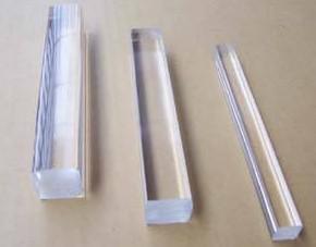 供應(yīng)云南亞克力透明相架訂做