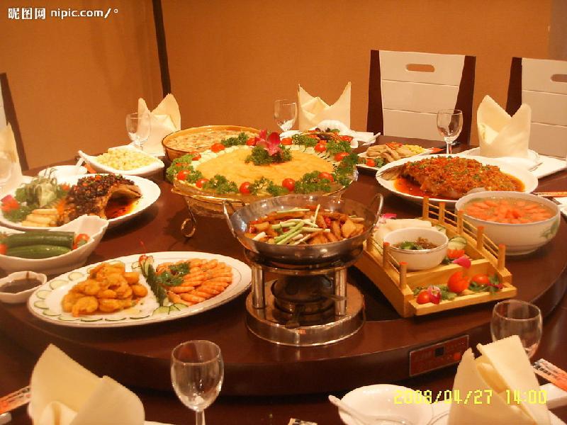 供應(yīng)大理石餐桌，餐桌翻新，餐桌維修。