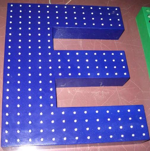 供應(yīng)成都LED廣告光源、LED外露燈串