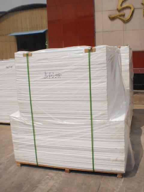 供應(yīng)廠家銷售pvc發(fā)泡板結(jié)皮板*