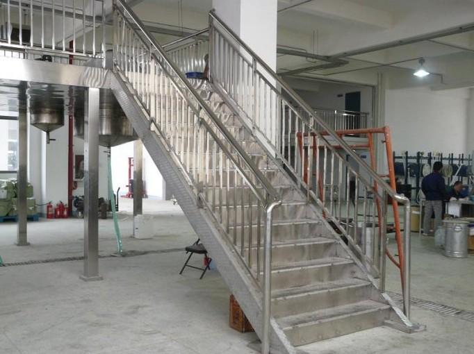 不銹鋼護欄安裝圖片/不銹鋼護欄安裝樣板圖 (3)