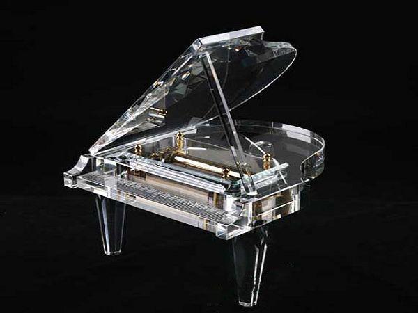 供應(yīng)西安煙灰缸西安水晶西安水晶-水晶辦公用品,水晶盒,水晶蓮花，水晶