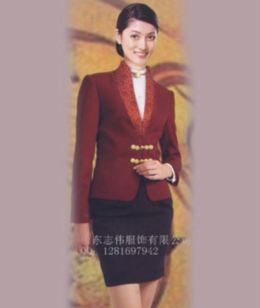 供應(yīng)臨沂志偉廠(chǎng)家訂做酒店服務(wù)員工作服