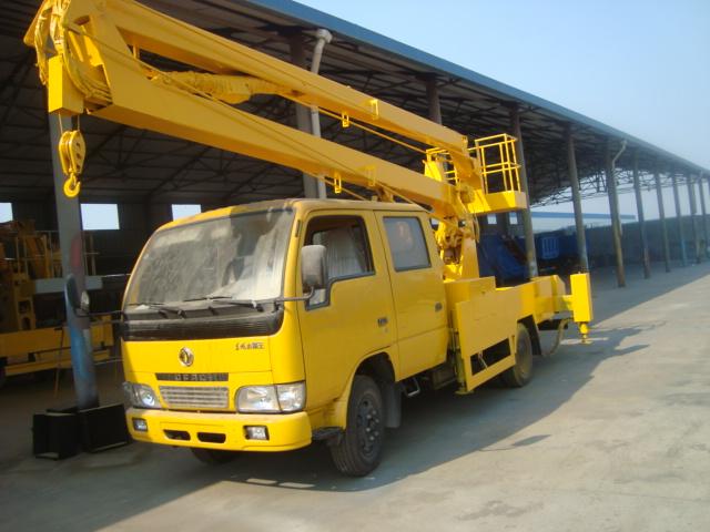 供應(yīng)質(zhì)量*的高空作業(yè)車廠家直銷13997867799