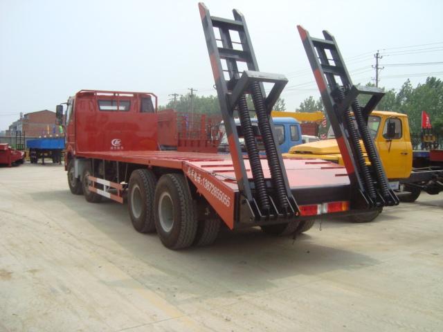 供應(yīng)解放J6挖機(jī)拖板車13997867799