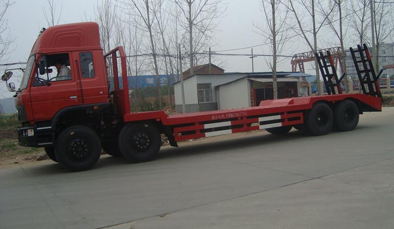 供應(yīng)楚風(fēng)*后八凹陷式挖機平板車