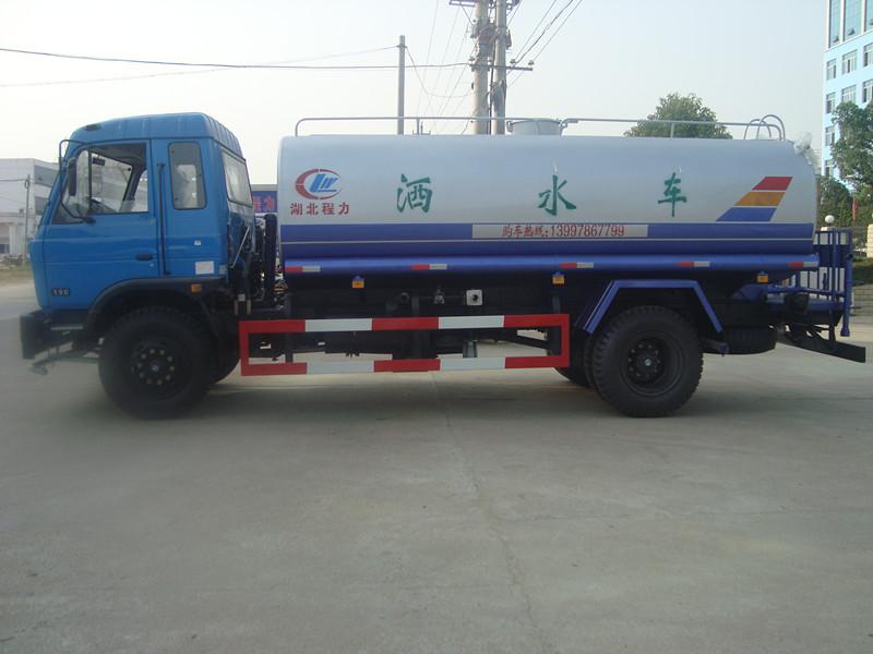 供應(yīng)東風(fēng)15噸灑水車火爆促銷中
