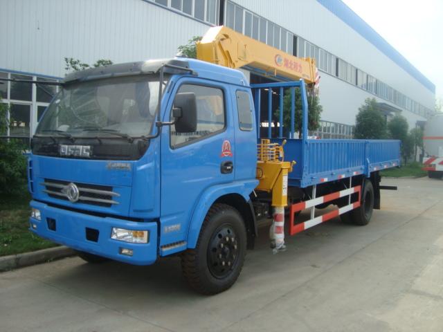 供應東風多利卡隨車吊廠家直銷13997867799