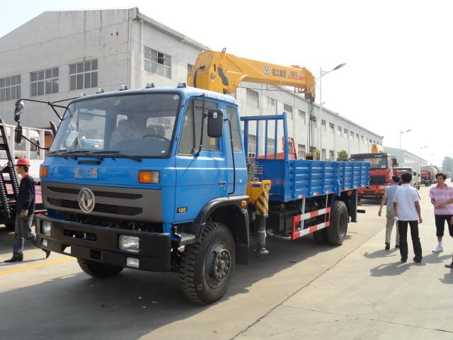 起重運(yùn)輸車圖片/起重運(yùn)輸車樣板圖 (2)