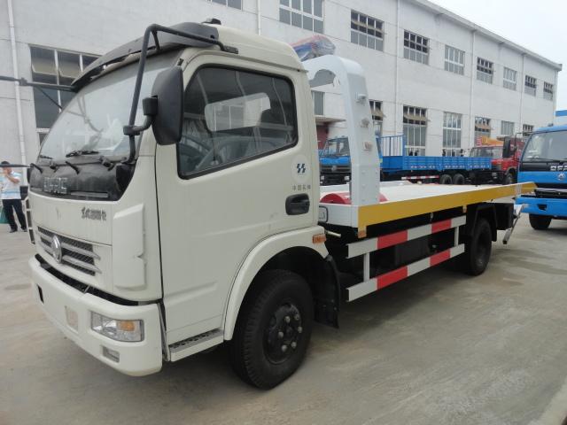 供應(yīng)東風(fēng)多利卡清障車廠家直銷13997867799