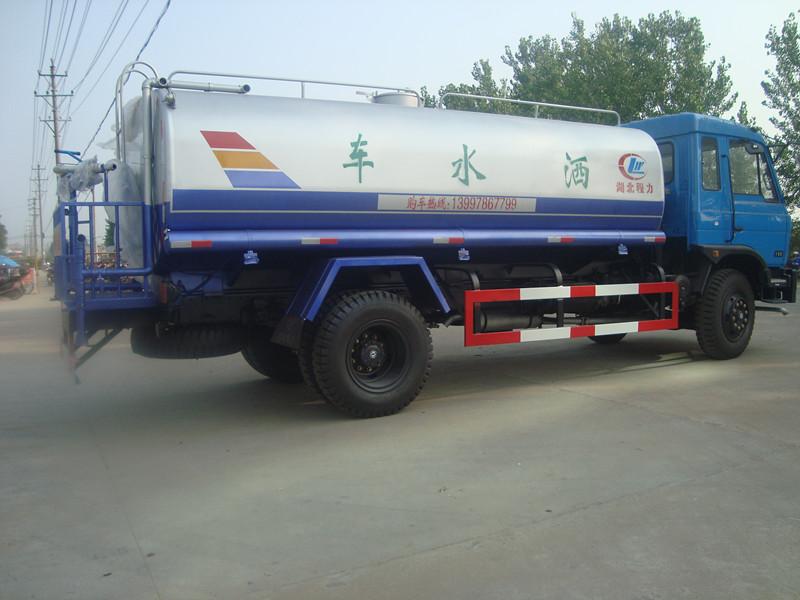 供應(yīng)東風(fēng)15噸灑水車火爆促銷中