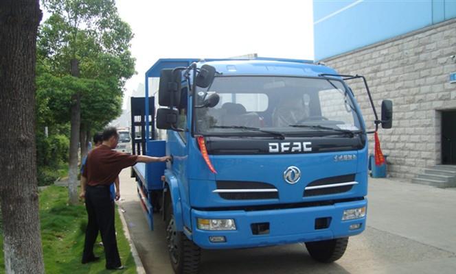 供應(yīng)*的挖機(jī)拖車哪里買