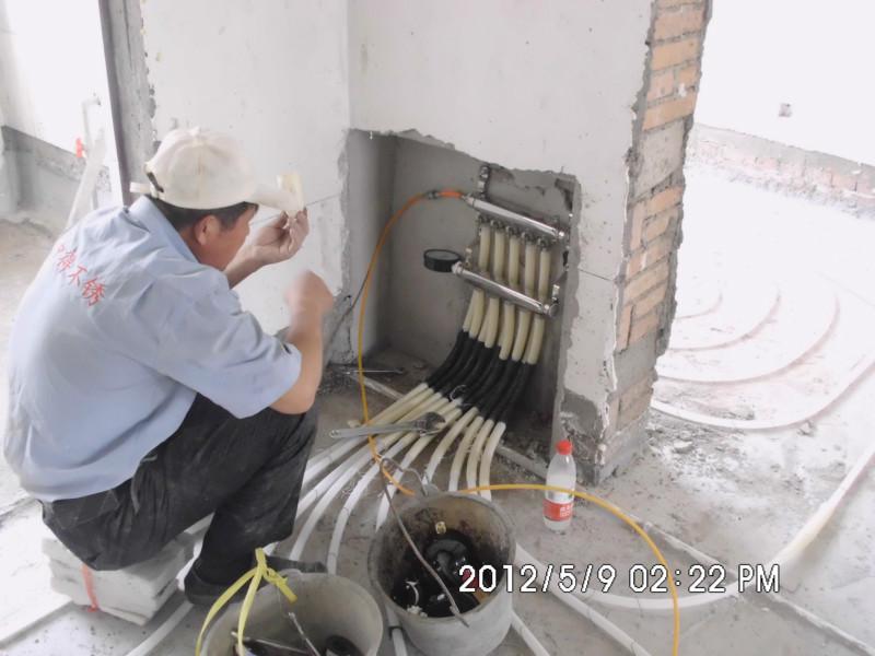 供應(yīng)專業(yè)地暖安裝與改造