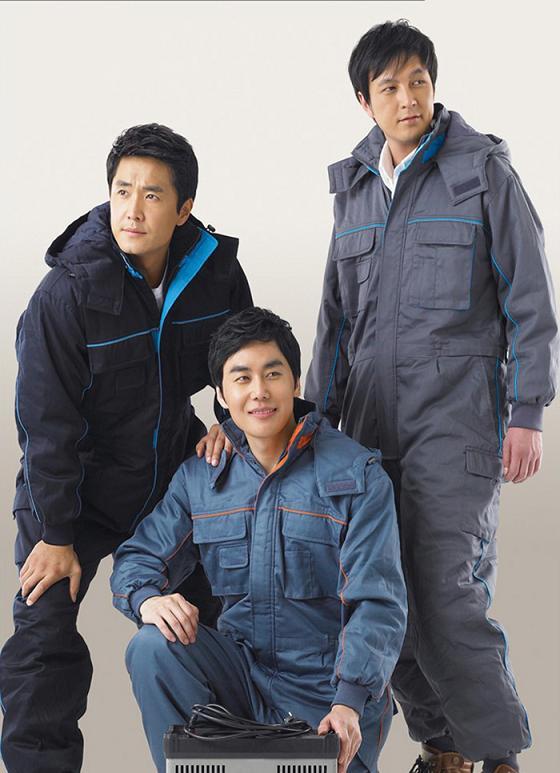 防寒連體服圖片